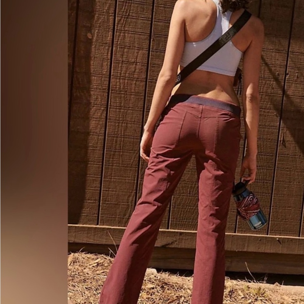 Cascade flare pants XS burgundy color - Picture 2 of 4